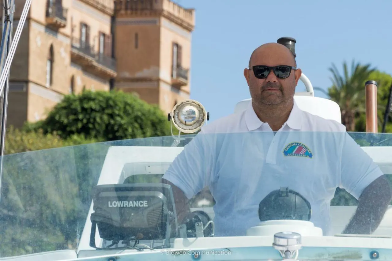 Minicrociereinbarca Hotel Palermo Italy